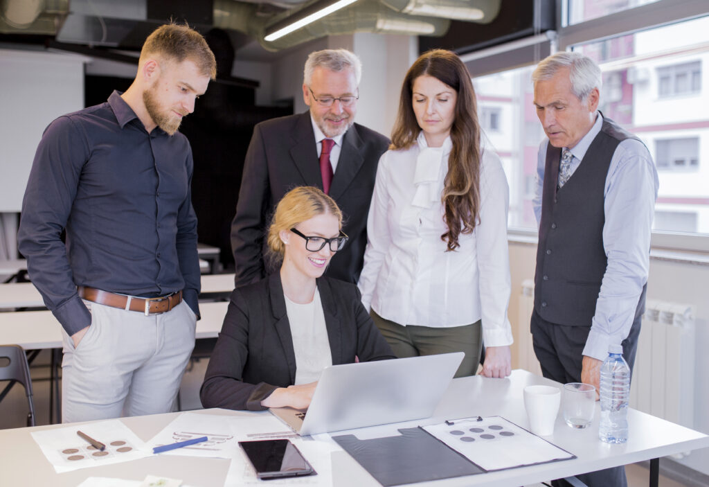 Superindividuos vs equipos: el debate que redefine las empresas